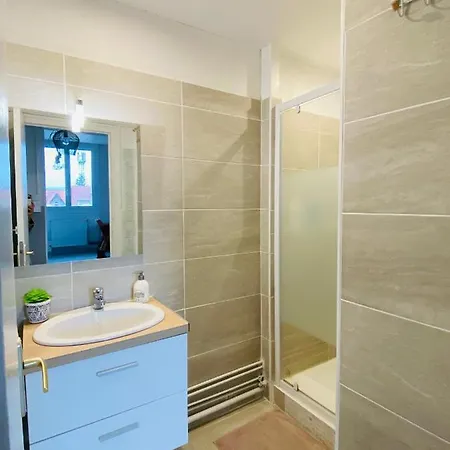 Superbe Centre Montlucon, Proche Hopital *